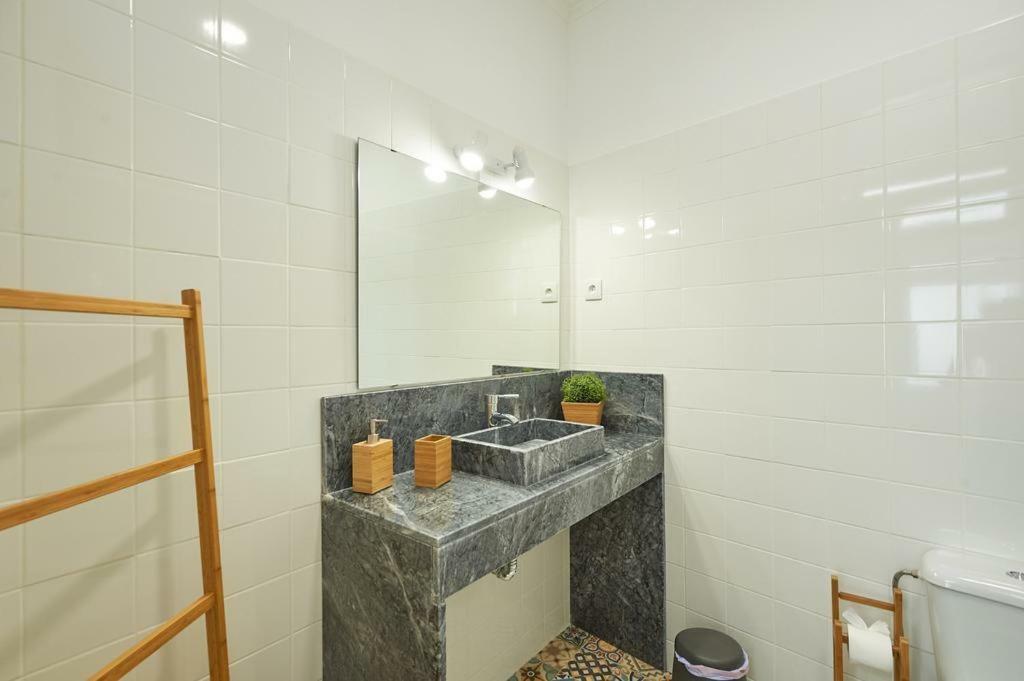 Love Inn Bairro Alto Lisboa Екстериор снимка